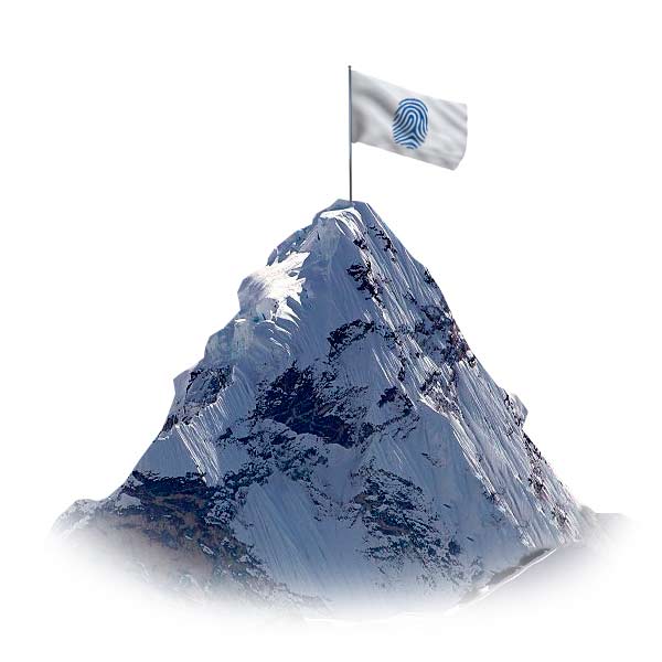 KLDiscovery-Flagge auf der Bergspitze. KLDiscovery-Flagge auf der Bergspitze.